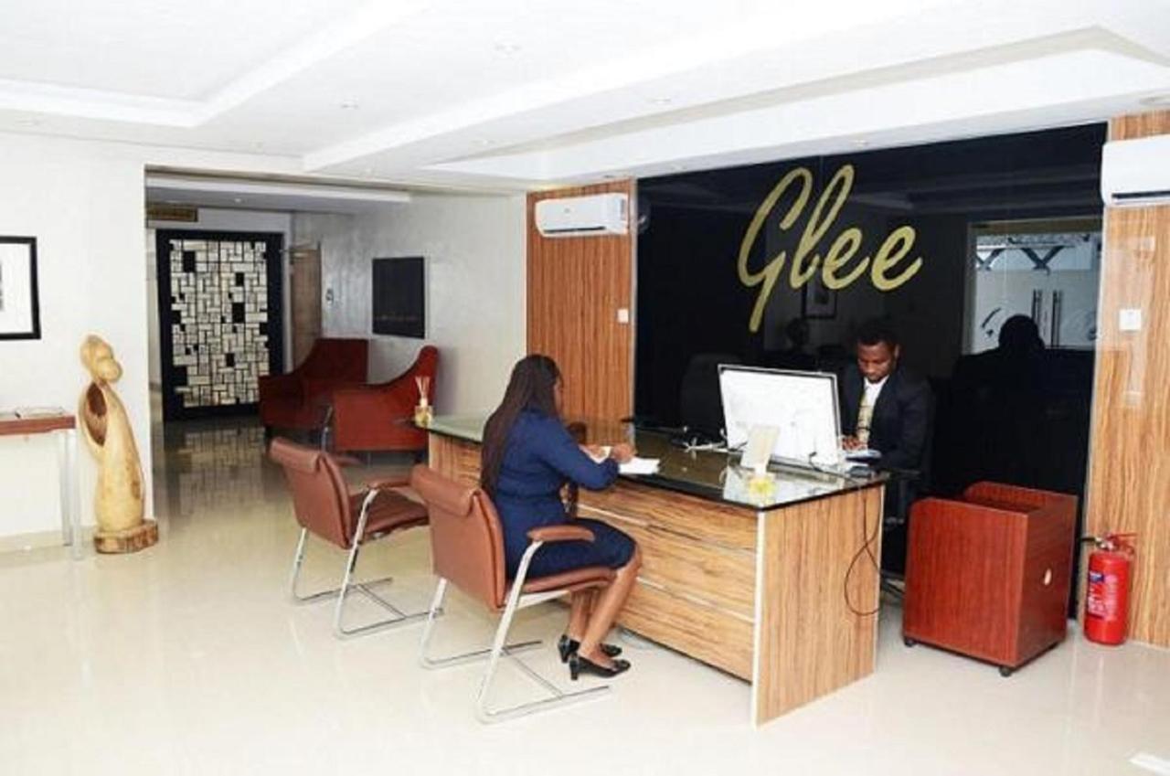 Glee Hotel Aliayabiagba Eksteriør bilde