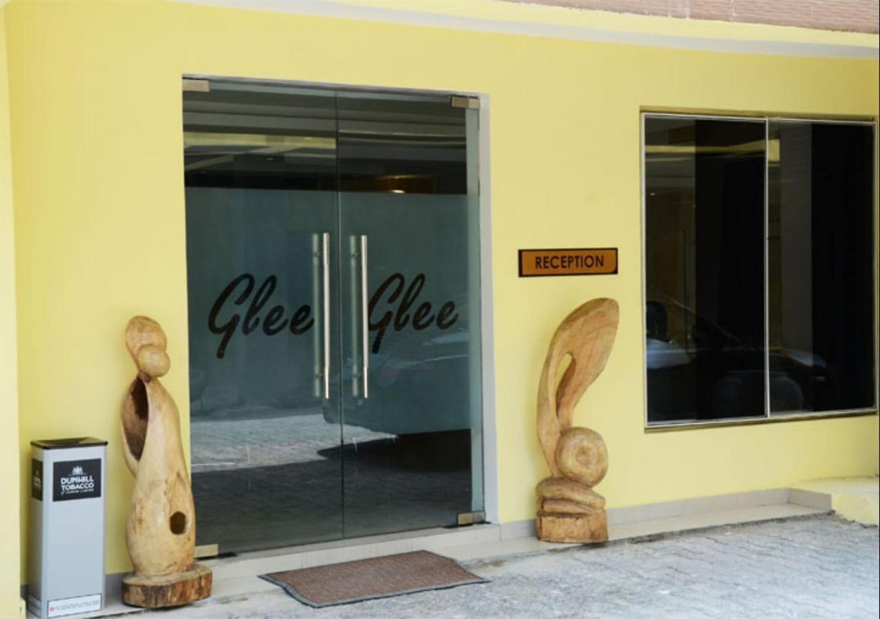 Glee Hotel Aliayabiagba Eksteriør bilde